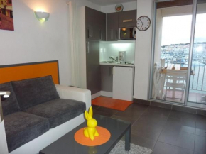 Studio moderne climatisé pour 2 avec piscine au centre du Cap d'Agde - FR-1-723-66